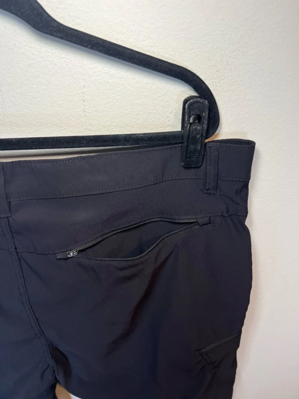 Union Bay UB Tech Classic Fit Cargo Shorts Black Nylon UPF 50 Outdoor NEW 40x11